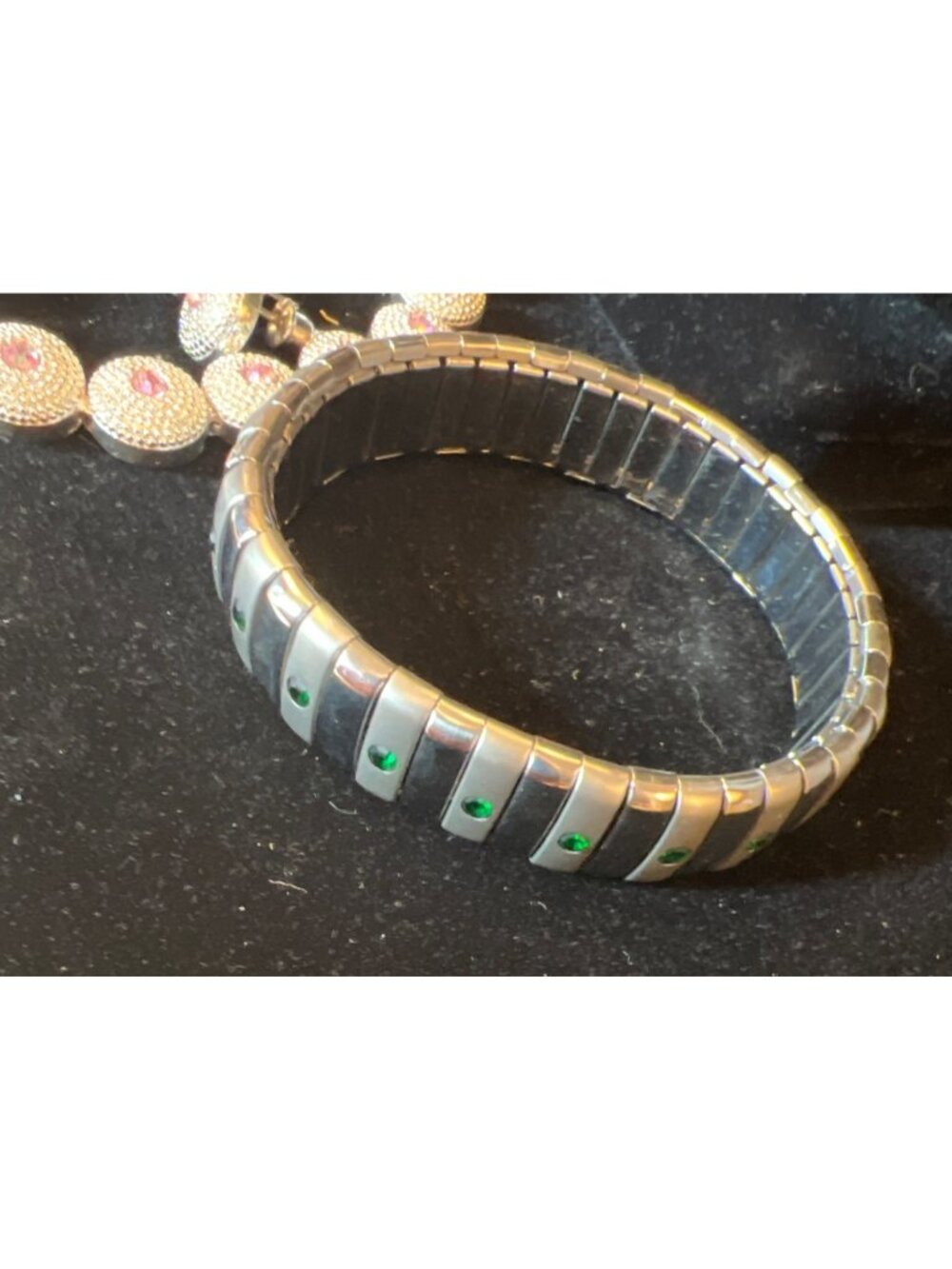 lot 6 mixed  Monet, Napier, Nine west silver toned  necklace, bracelet, earrings - Picture 3 of 8